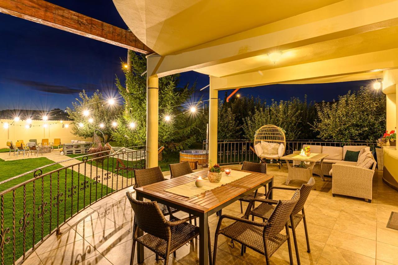 Orchard Villa 布拉索夫 外观 照片