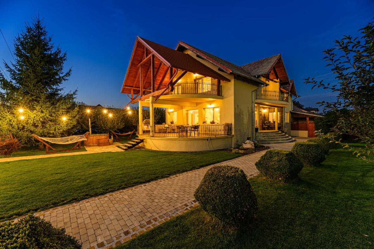 Orchard Villa 布拉索夫 外观 照片